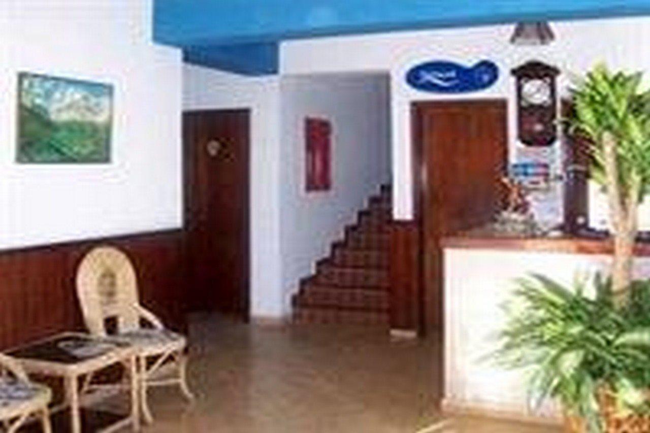 Catimar Puerto Viejo Hotel Catia La Mar Bagian luar foto